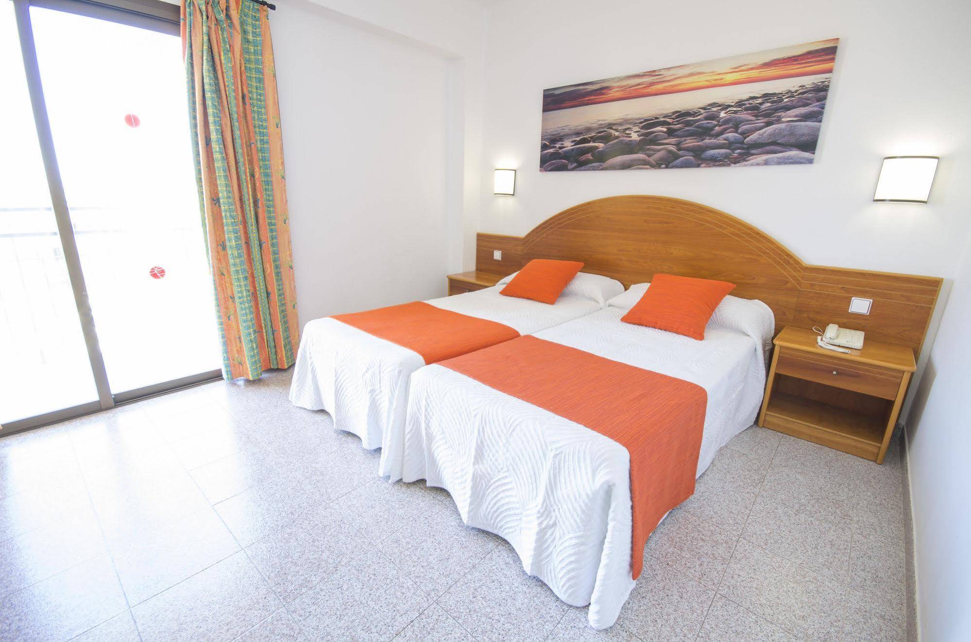 Hotel Brisa - Adults Only San Antonio  Ngoại thất bức ảnh